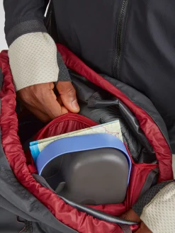 Klättermusen Dagsryggsäckar (18-32L)-Ull Raven